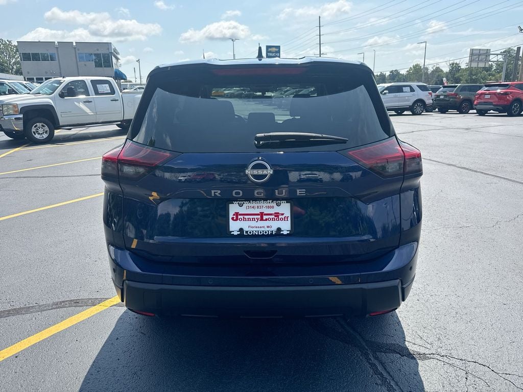 2025 Nissan Rogue SV FWD