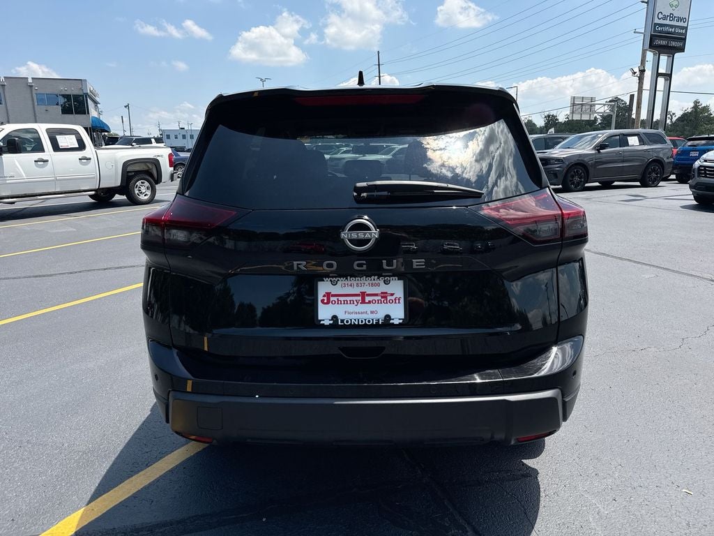 2025 Nissan Rogue SV FWD