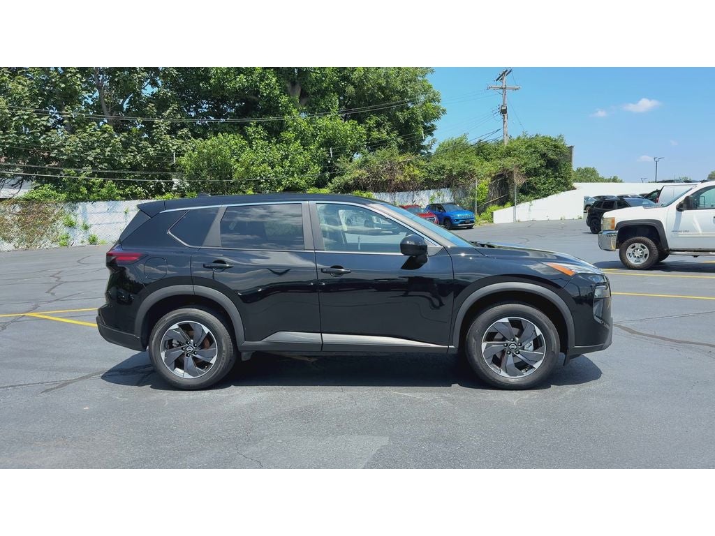2025 Nissan Rogue SV FWD