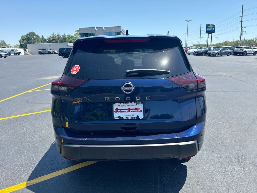 2025 Nissan Rogue SV FWD