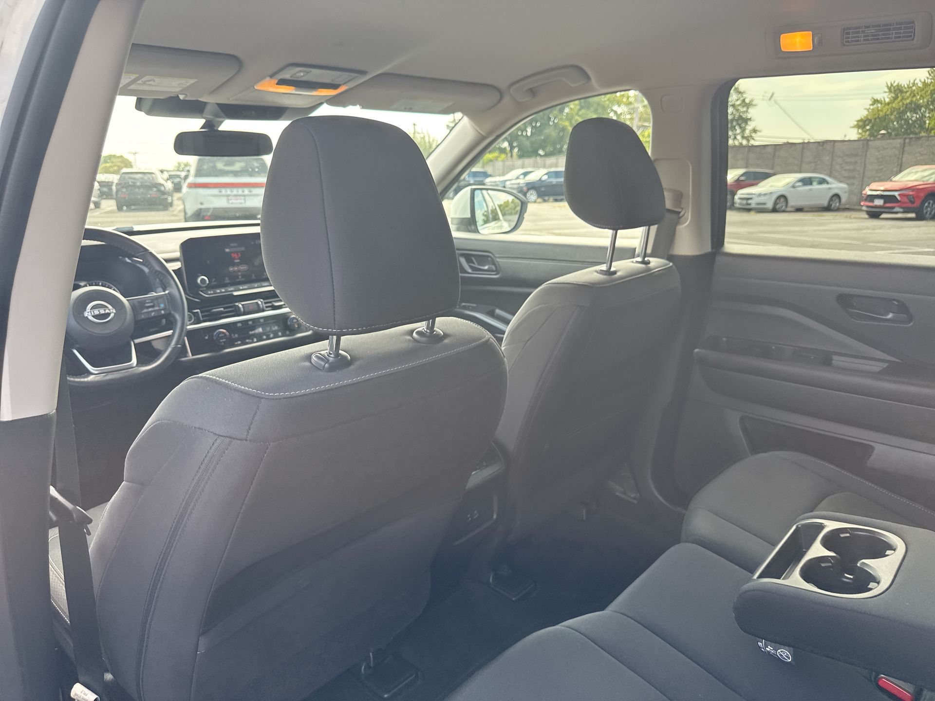 2024 Nissan Pathfinder SV