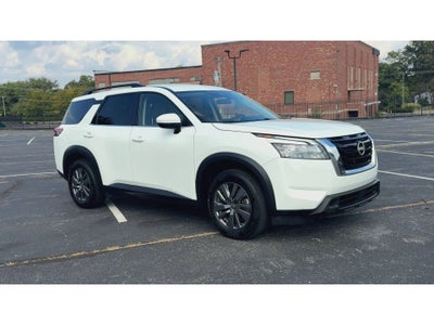 2024 Nissan Pathfinder SV