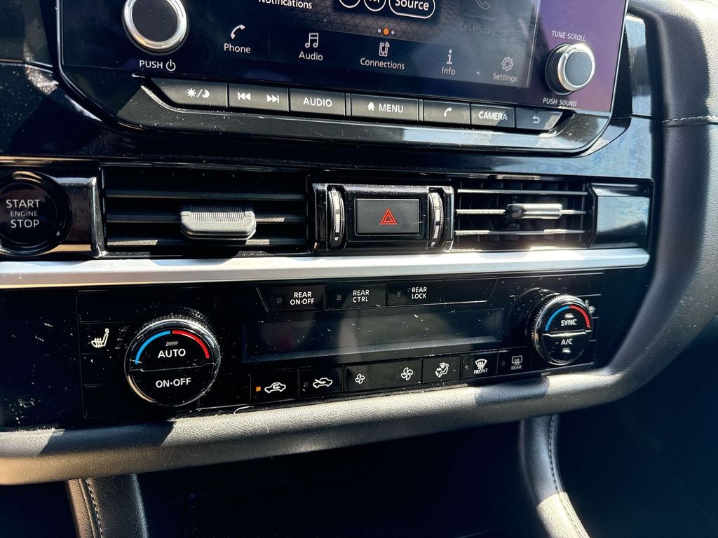 2025 Nissan Pathfinder SV 4WD
