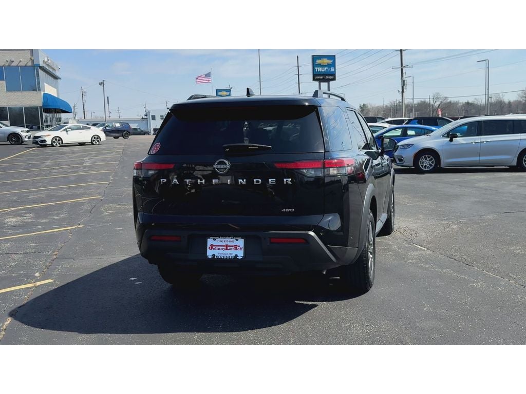 2025 Nissan Pathfinder SV 4WD