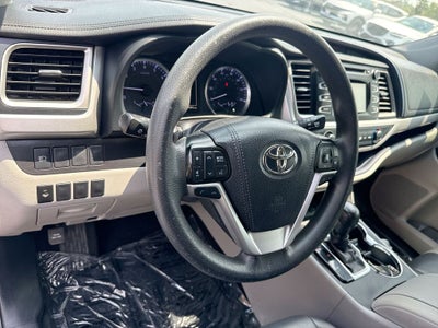 2019 Toyota Highlander LE