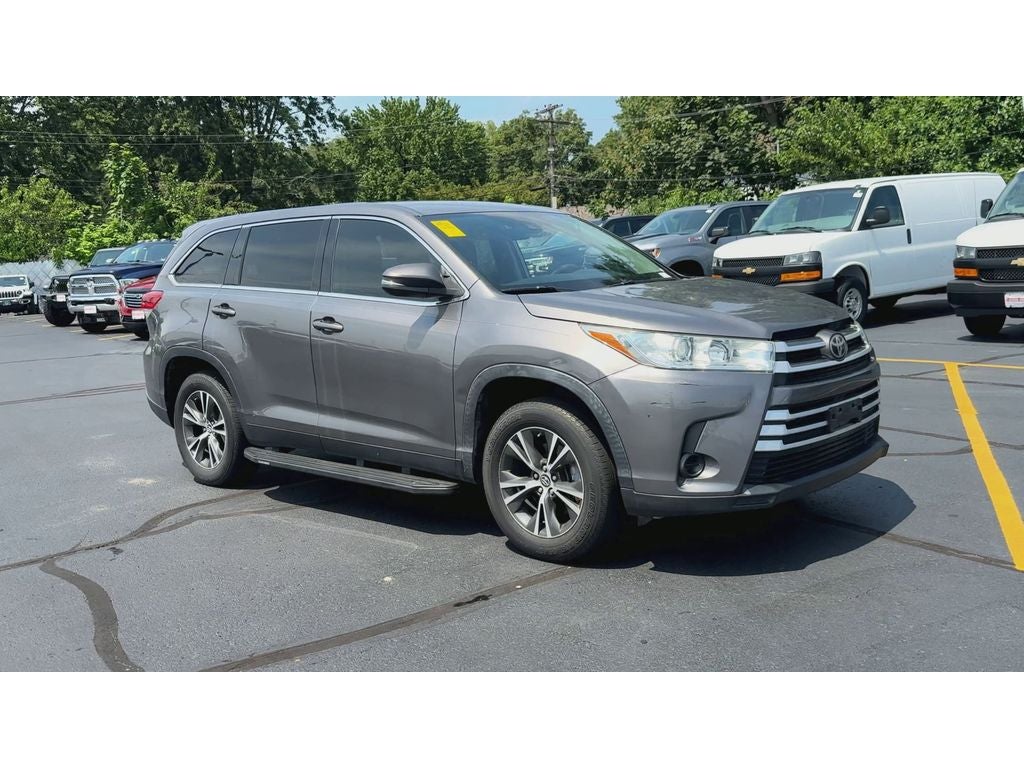 2019 Toyota Highlander LE