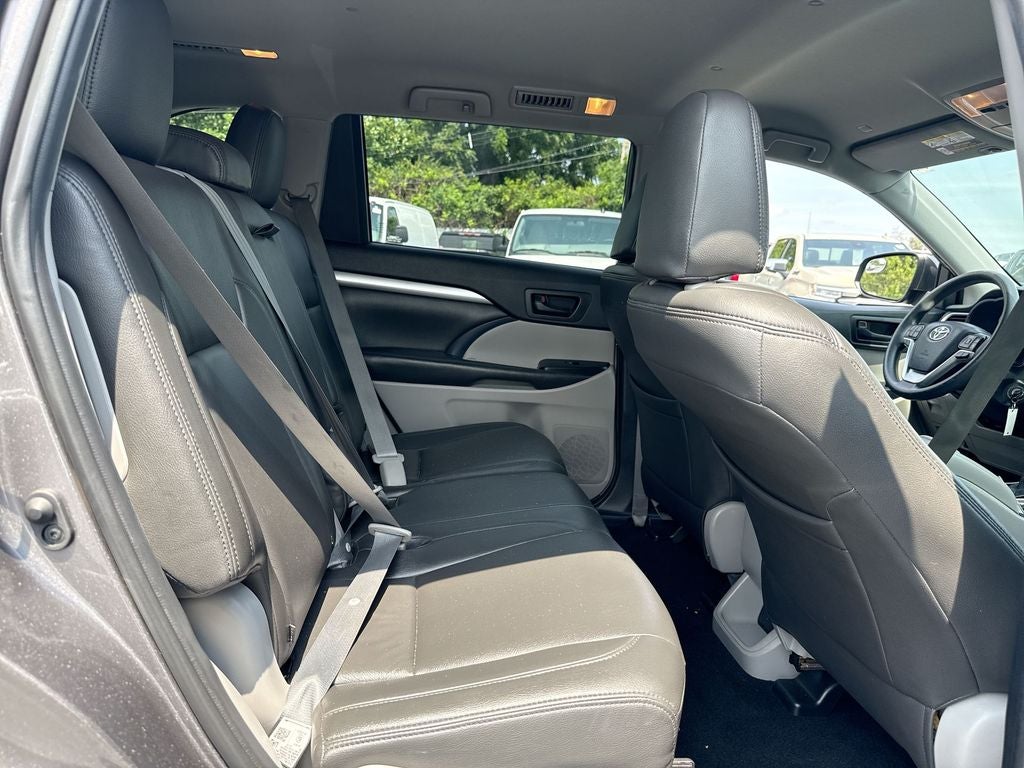 2019 Toyota Highlander LE