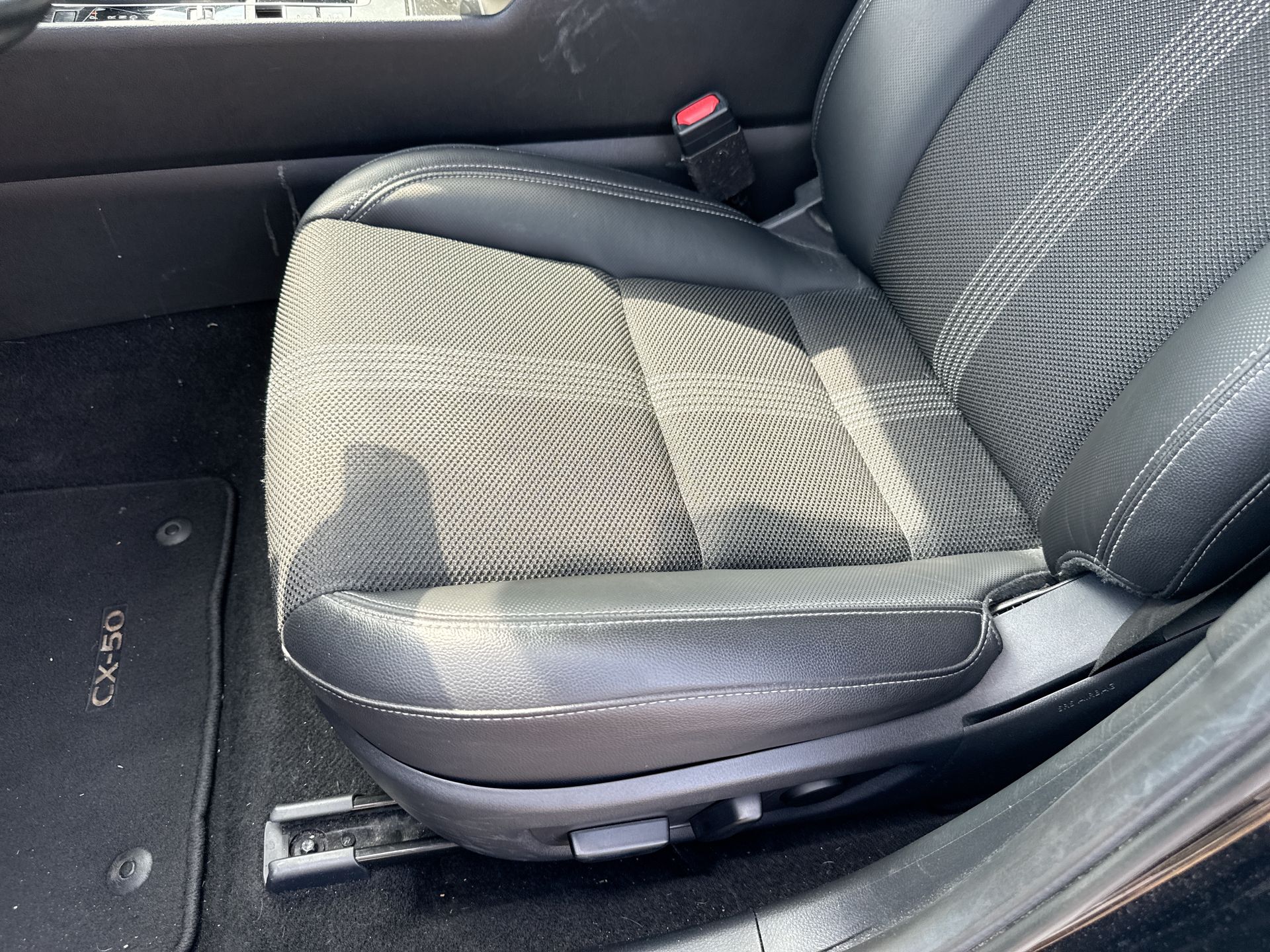 2025 Mazda Mazda CX-50 2.5 S Preferred Package