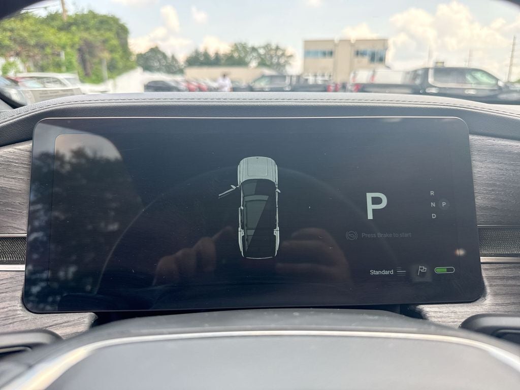 2022 Rivian R1S Adventure