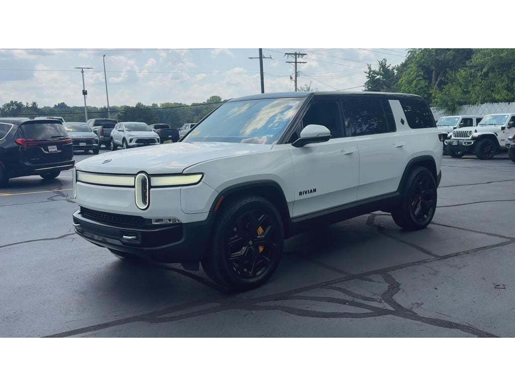 2022 Rivian R1S Adventure