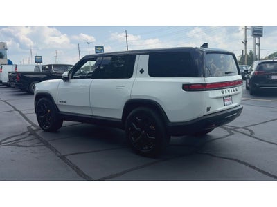 2022 Rivian R1S Adventure
