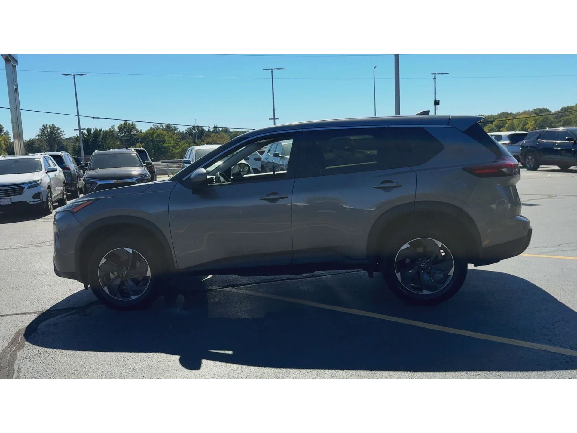 2025 Nissan Rogue SV