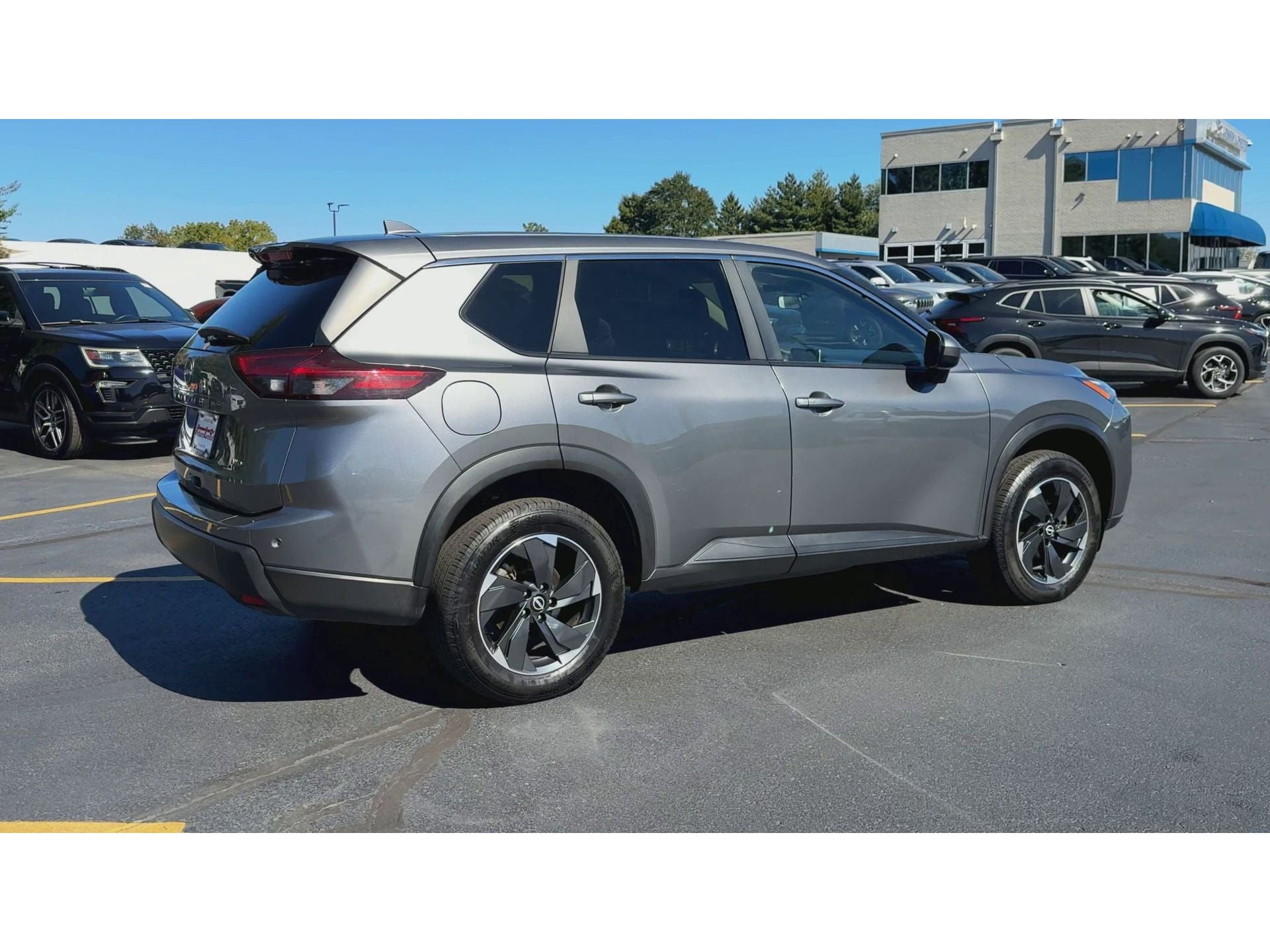2025 Nissan Rogue SV