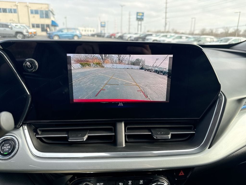 2025 Chevrolet Trax LT