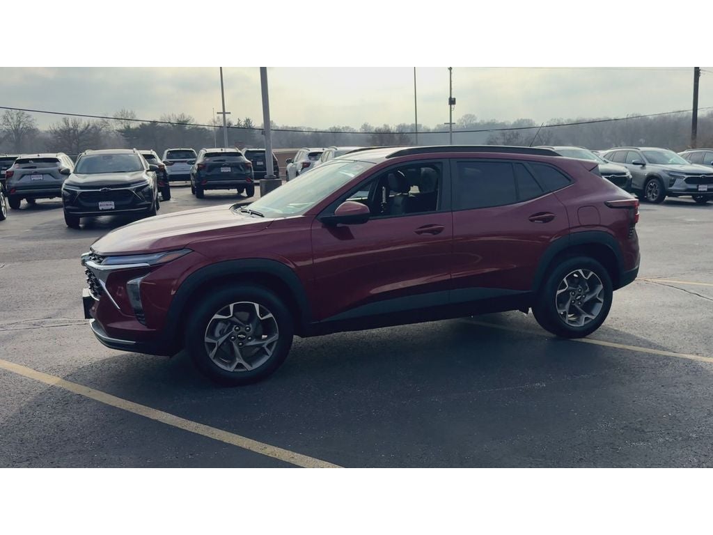 2025 Chevrolet Trax LT