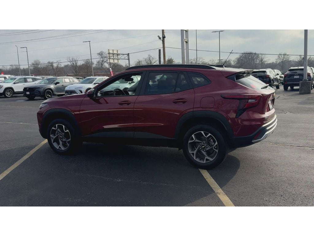 2025 Chevrolet Trax LT