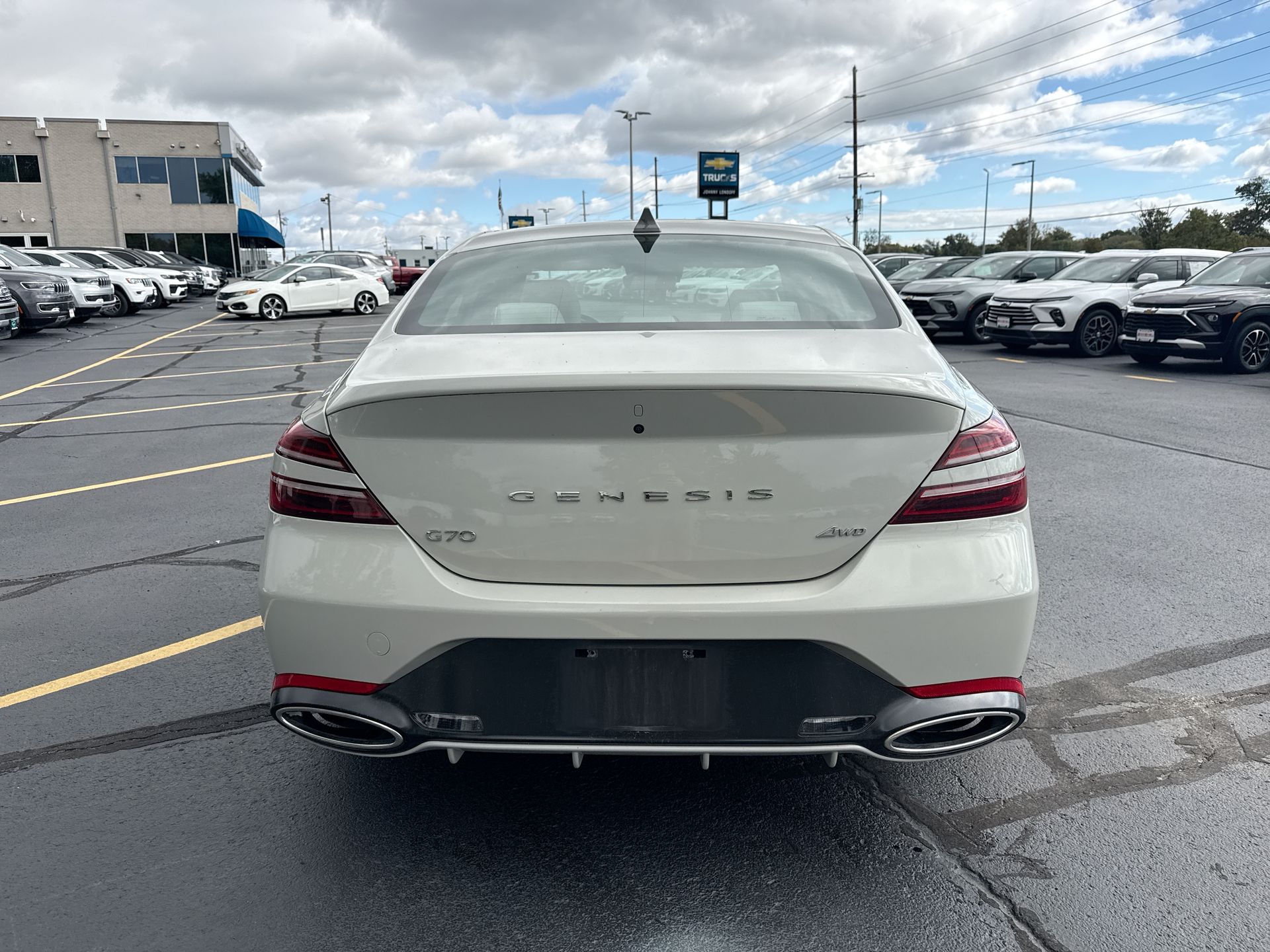 2025 Genesis G70 2.5T