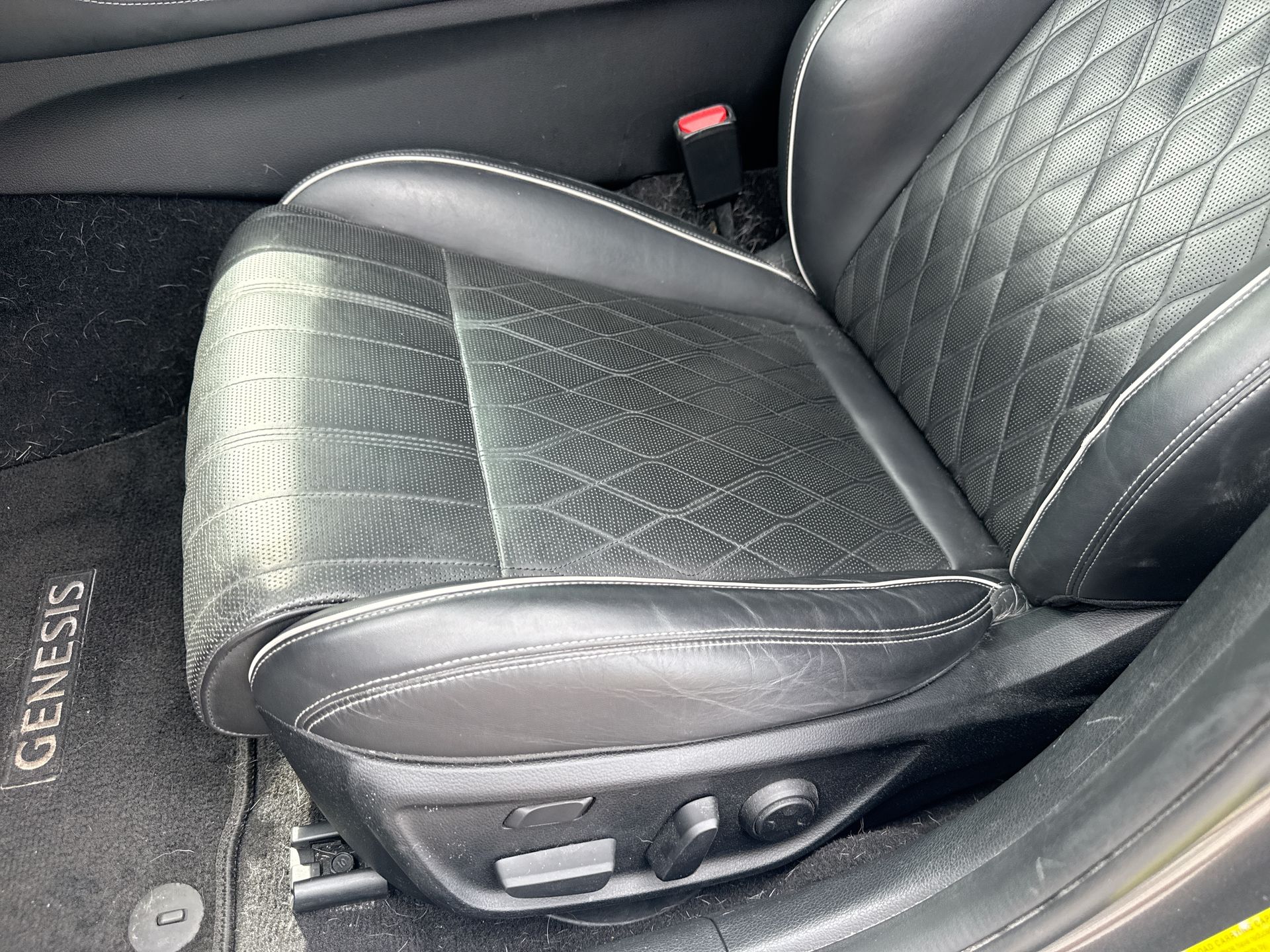 2020 Genesis G70 2.0T AWD