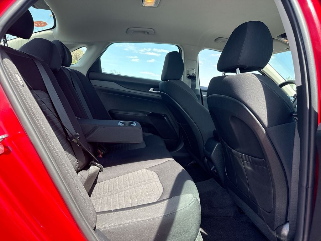 2025 Kia K5 LXS