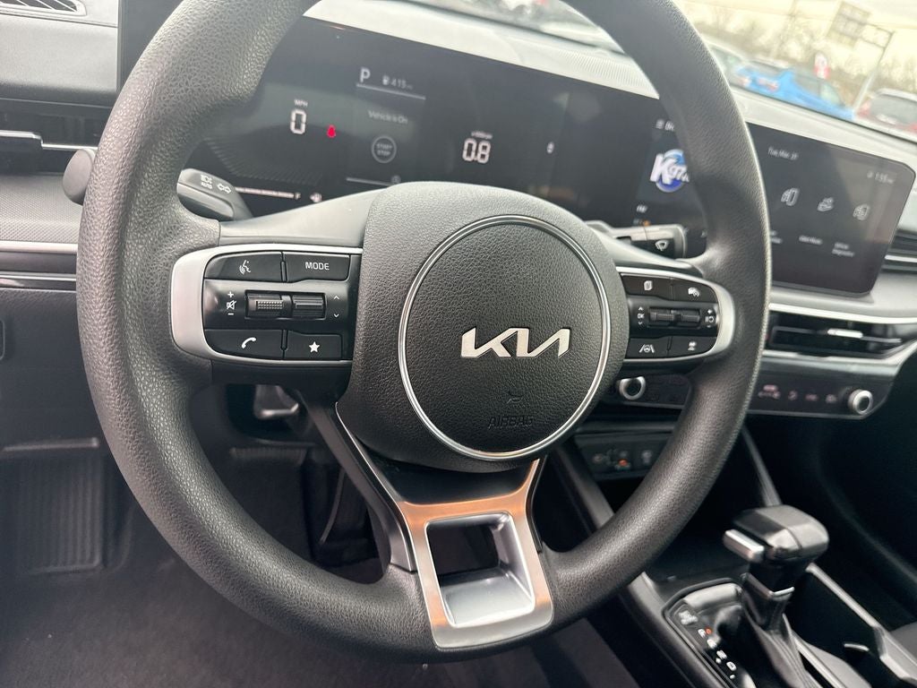 2025 Kia K5 LXS