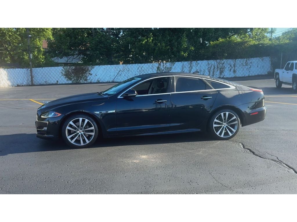 2018 Jaguar XJ R-Sport
