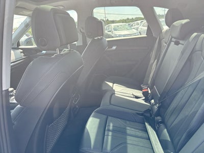 2024 Audi Q5 S line Premium Plus