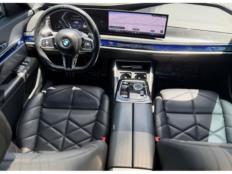 2023 BMW 740 i