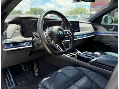 2023 BMW 740 i
