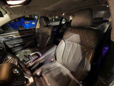 2018 BMW 740i xDrive