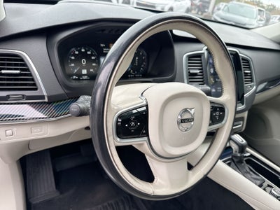 2019 Volvo XC90 Momentum