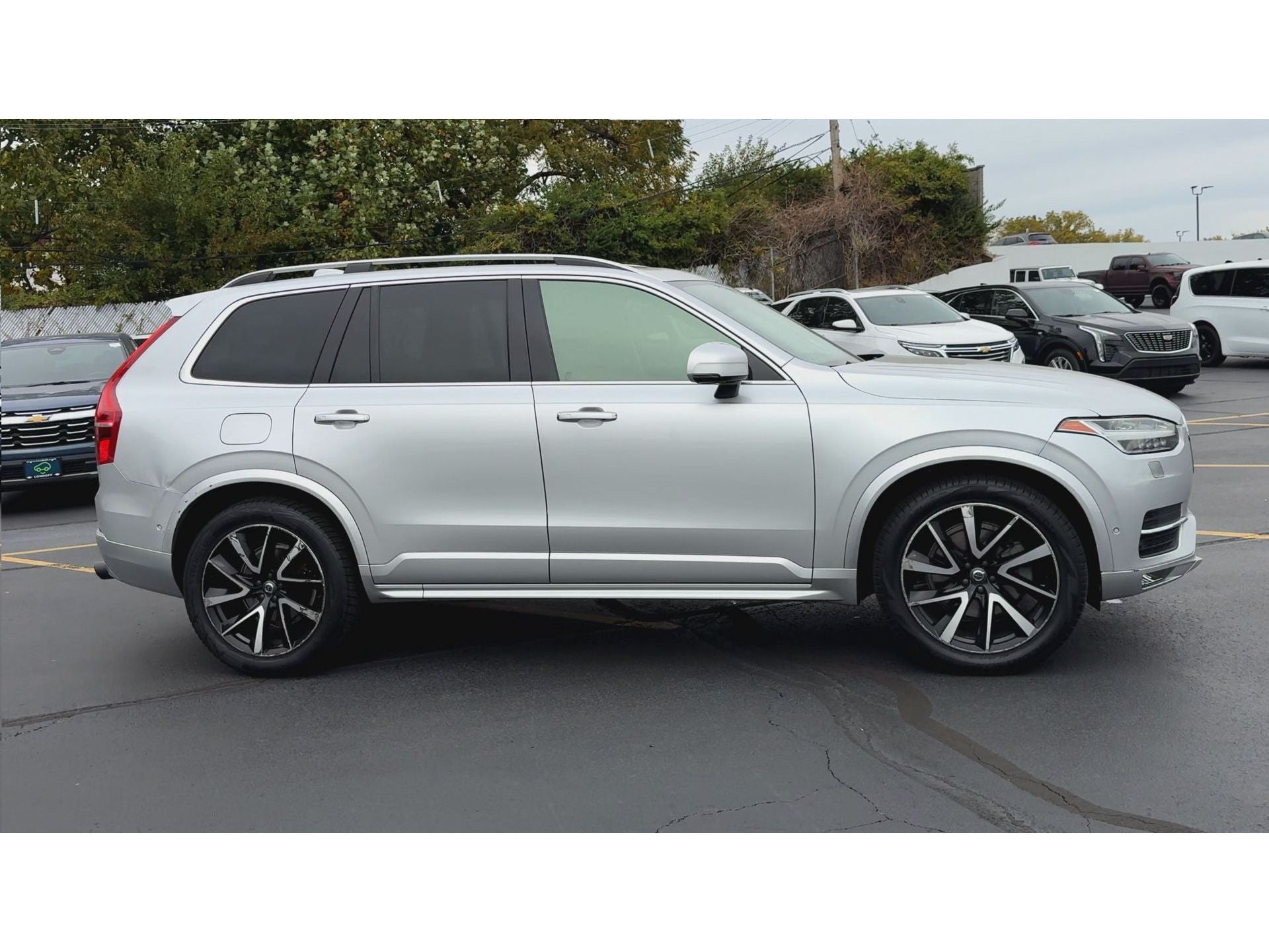 2019 Volvo XC90 Momentum