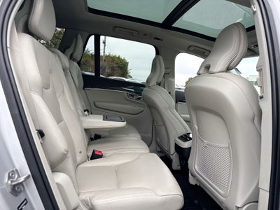 2019 Volvo XC90 Momentum