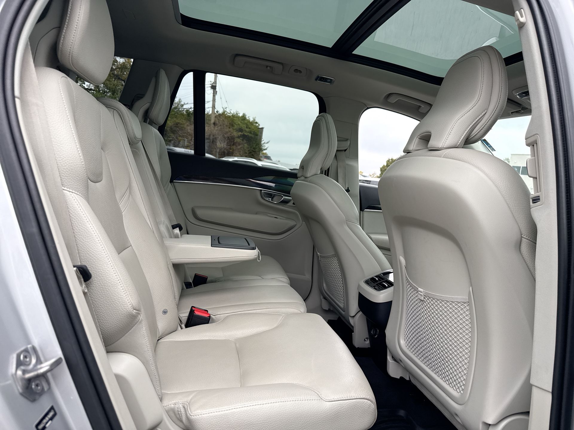 2019 Volvo XC90 Momentum