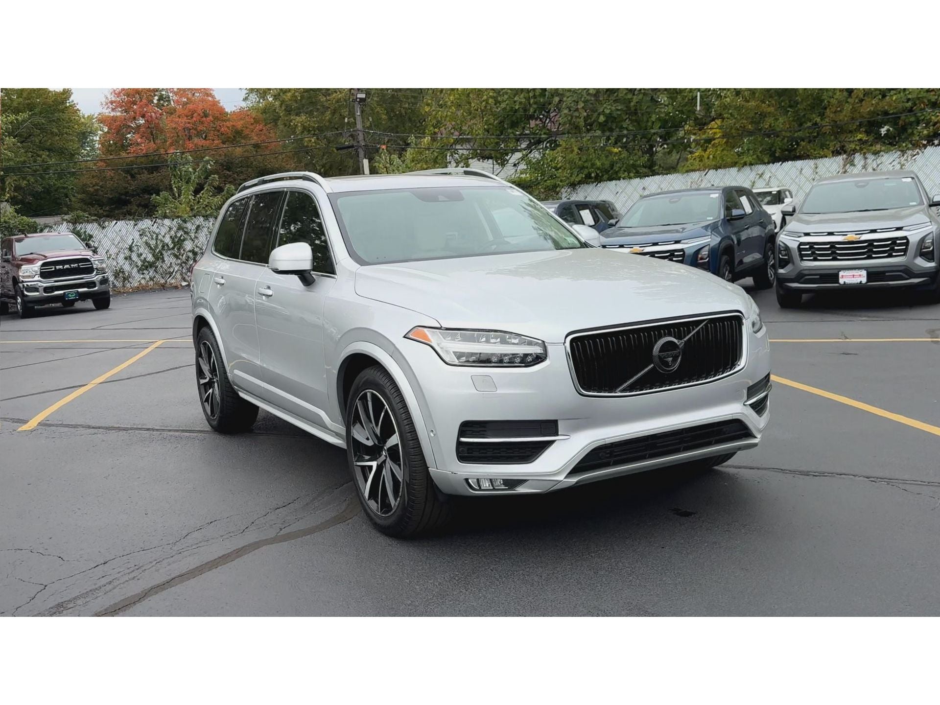 2019 Volvo XC90 Momentum