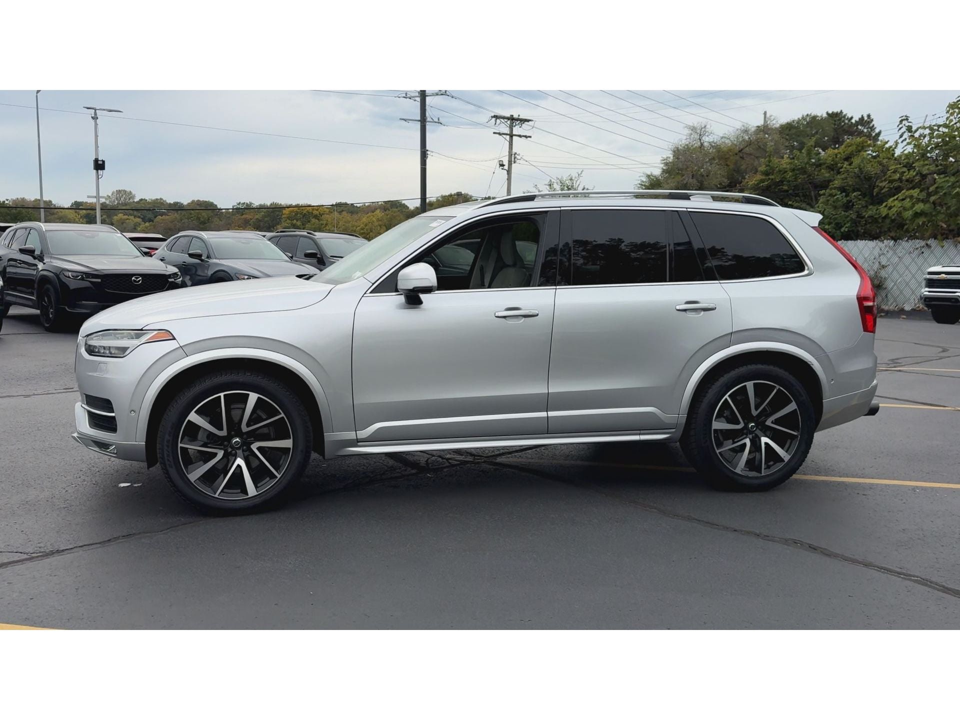 2019 Volvo XC90 Momentum