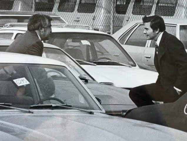 Johnny Londoff, Sr. closing the deal!